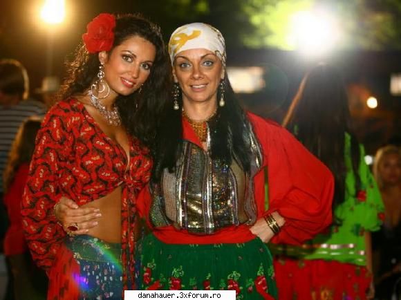 cu doamna carmen tanase:x nicoleta luciu aka roza