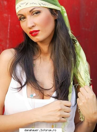 nicoleta luciu aka roza doolceata fata:x:x:x