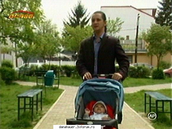octavian strunila aka steven place muult poza)