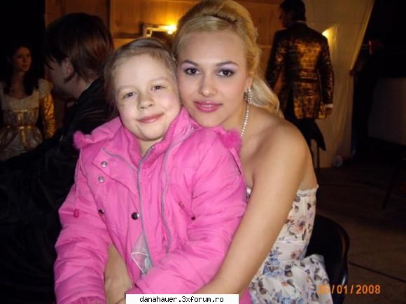 despre dana scumphe:x
