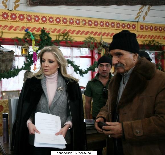 gheorghe dinica; (n. 1 ianuarie 1934, bucuresti) este unul din cei mai mari actori rom�ni din toate